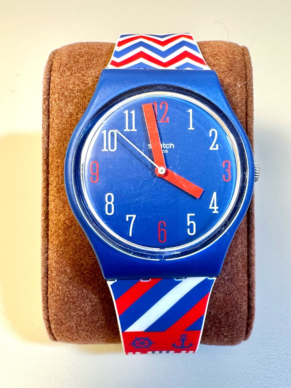 Swatch GN240 Grand Voile nautical themed analog watch 34mm